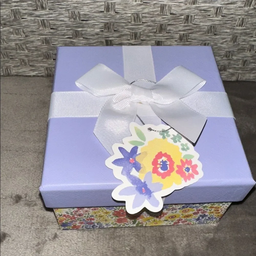 SHABBY CHIC Two Floral Lavender Top White Bow Square Nesting Gift Boxes